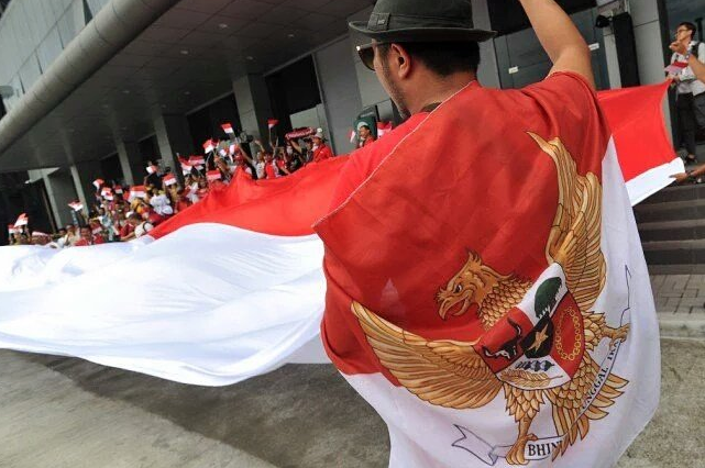 10 Gaya suporter dukung Timnas Garuda di Final Piala AFF, ayo juara