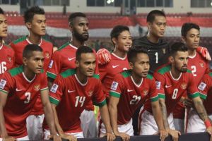 Kebobolan 1 gol, suporter Indonesia tak kendor teriakkan dukungan