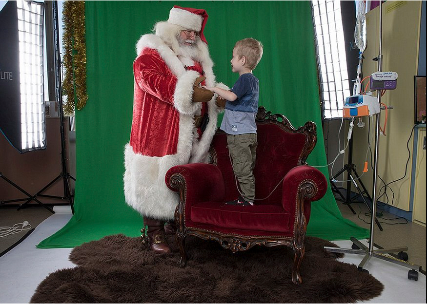 Hasil photoshop hibur penderita kanker © 2016 boredpanda Hasil photoshop hibur penderita kanker © 2016 boredpanda