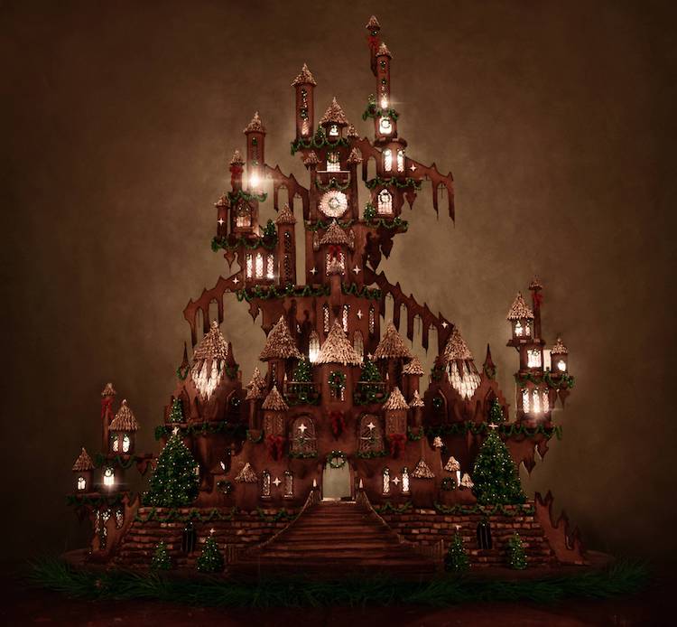 11 Foto miniatur istana ini terbuat dari kue jahe, hasilnya megah abis