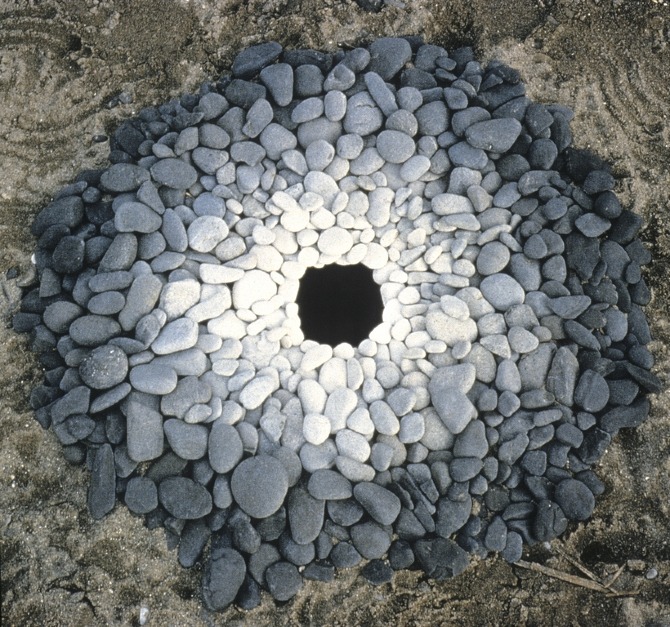 karya seni dari bahan alami © 2016 Andy Goldsworthy