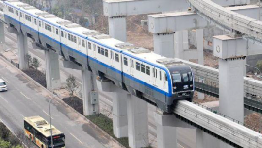 pecinta kereta api Istimewa