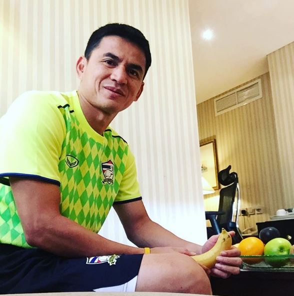 10 Foto Kiatisuk Senamuang, pelatih Thailand yang bikin cewek gelisah