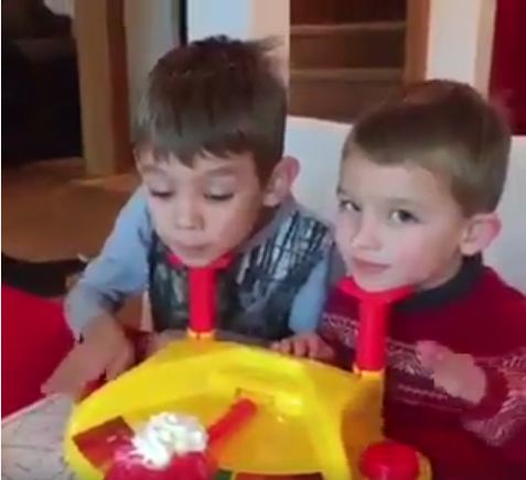 Kakak Main © 2016 brilio.net