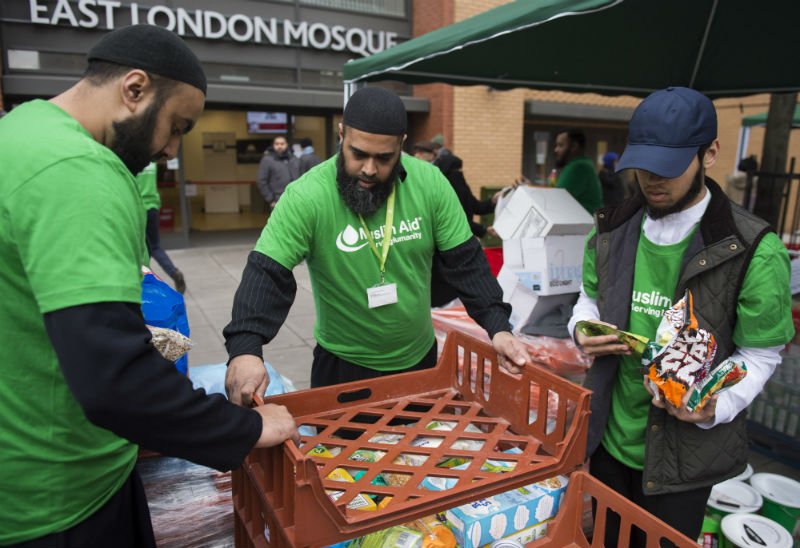 Muslim sumbang sembako di Natal © 2016 Muslim Aid