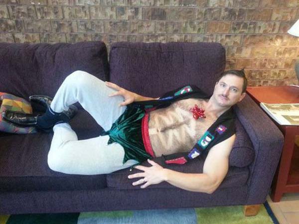 kostum natal paling nyeleneh ini malah bikin gagal paham © 2016 berbagai sumber kostum natal paling nyeleneh ini malah bikin gagal paham © 2016 berbagai sumber