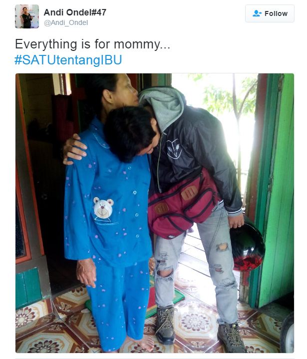 ajudan pribadi posting foto dengan ibu © 2016 berbagai sumber