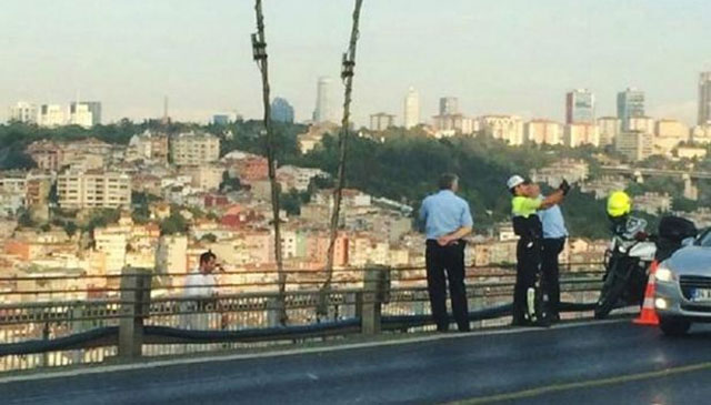 foto selfie ini paling dikecam di seluruh dunia © 2016 berbagai sumber