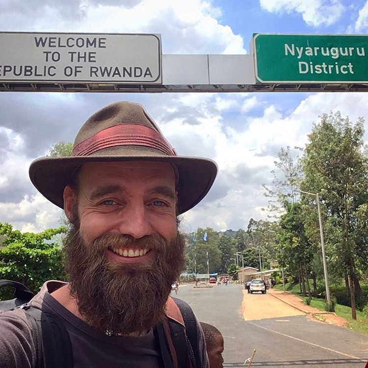 Keliling dunia pake kontainer © 2016 brilio.net