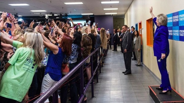 Ini 15 foto selfie paling viral di 2016, mana yang pernah kamu tiru?