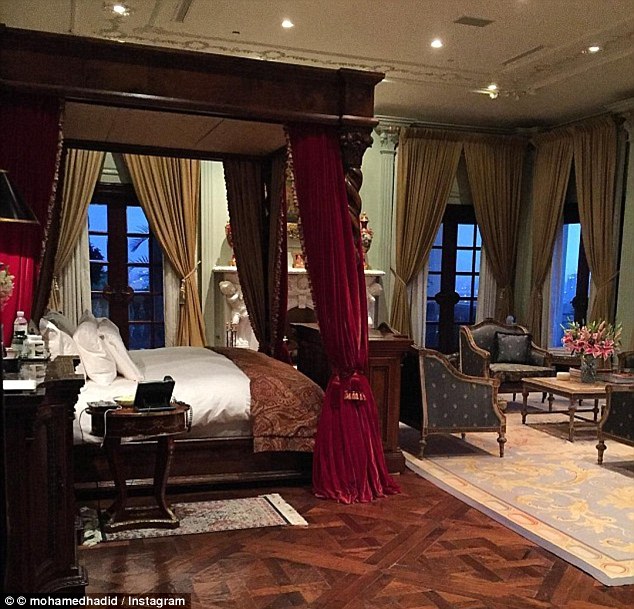 10 Foto penampakan rumah ayah Gigi Hadid, mewah bak istana kerajaan