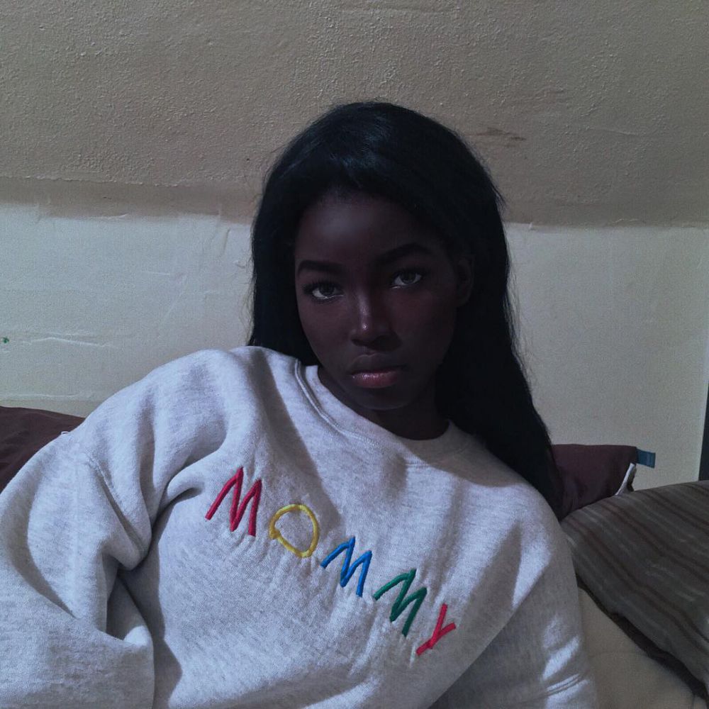 model cantik berkulit gelap yang siap bikin cowok terpana © 2016 leaders