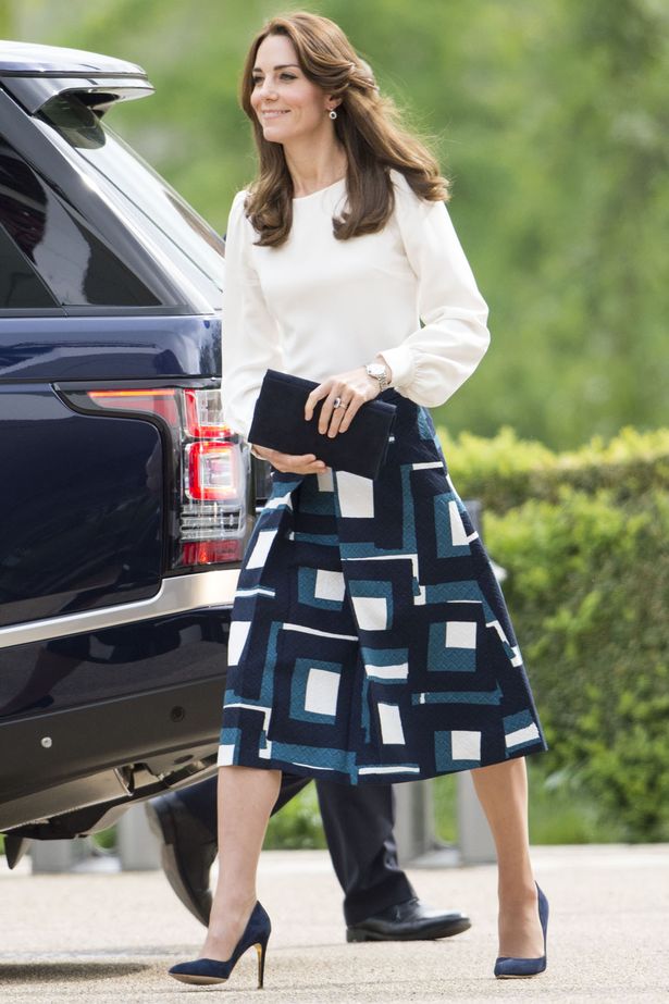 15 Gaya fashion Kate Middleton di  2016, sederhana tapi elegan
