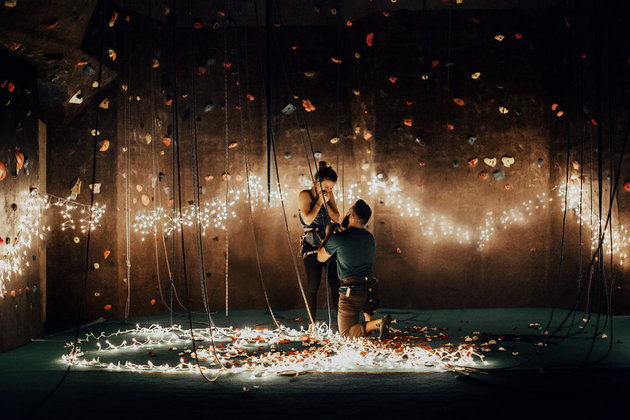 lamaran ala pemanjat tebing © 2016 India Earl lamaran ala pemanjat tebing © 2016 India Earl