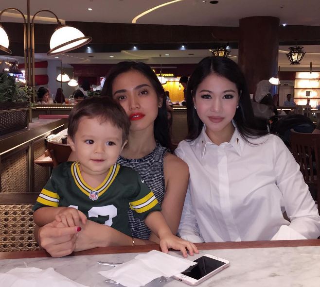 sahabat sosialita jedar © 2016 brilio.net sahabat sosialita jedar © 2016 brilio.net