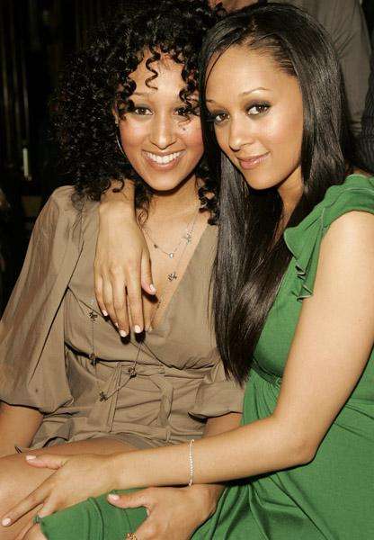 Kembar Tercantik © 2016 ranker.com