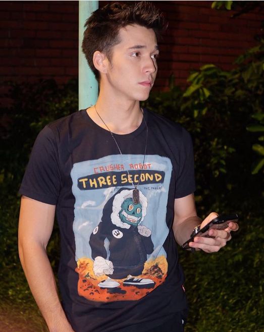 artis pria bersinar © 2016 brilio.net