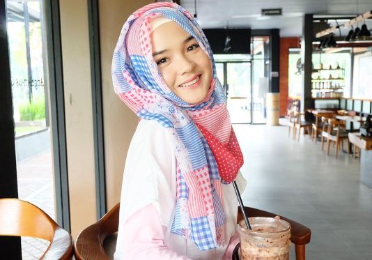 artis berhijab 2016 © 2016 istimewa