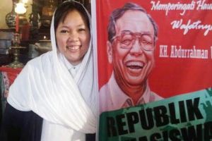 Puisi 'Sok Kekinian' Putri Gus Dur ini menggelitik banget