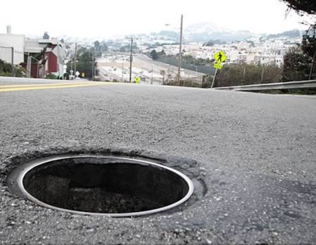 benda aneh dicuri © 2016 brilio.net