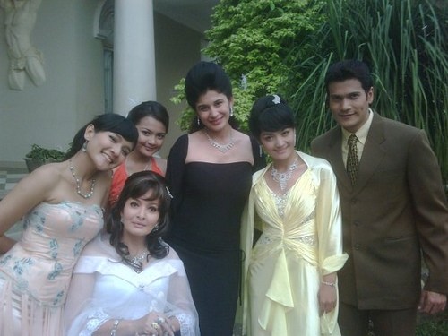 sinetron yang dibintangi yana zein © 2016 berbagai sumber