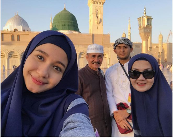 seleb umroh akhir © 2016 brilio.net