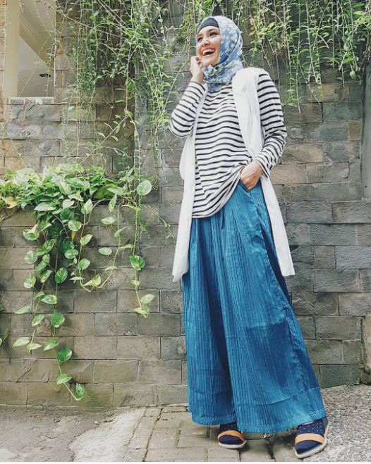 ootd ratu anandita © 2017 brilio.net