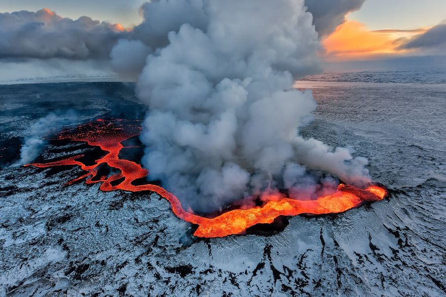 15 Foto Islandia ini bakal bikin kamu serasa di planet lain, top abis!