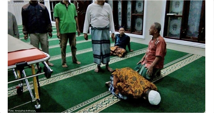 Seorang kakek di Malang meninggal dunia dalam keadaan sujud di Masjid