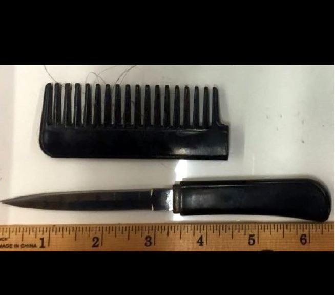 benda aneh yang pernah disita di bandara ini bikin tepuk jidat © 2017 instagram/@tsa benda aneh yang pernah disita di bandara ini bikin tepuk jidat © 2017 instagram/@tsa