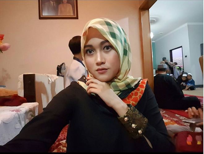 pacar adjie © 2017 brilio.net pacar adjie © 2017 brilio.net