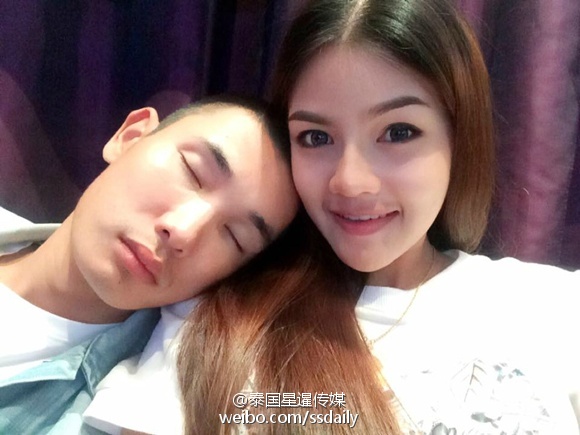 pertunangan Chun dan Long © 2017 worldofbuzz.com