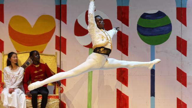 Penari balet kulit hitam ini aksinya sita perhatian dunia, kenapa ya?