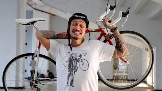 5 Seleb ini punya hobi bersepeda, mau dong diajak gowes