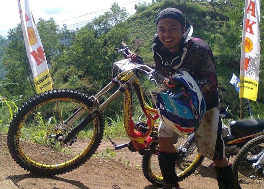 artis gowes © 2017 istimewa