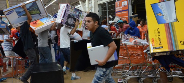 10 Foto tunjukkan ganasnya penjarahan di Meksiko akibat BBM naik