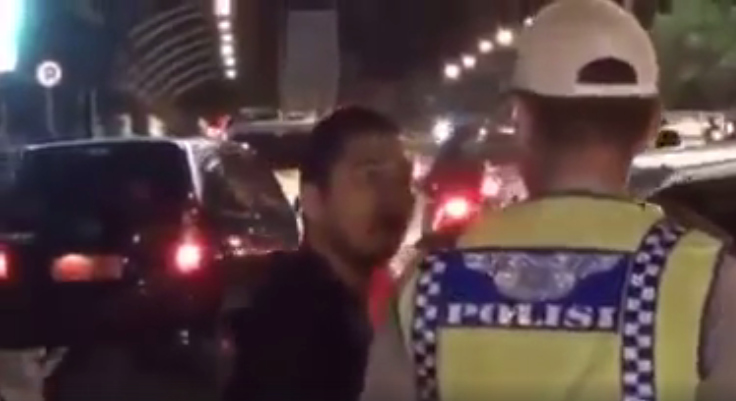 polisi aceh dimaki © 2017 brilio.net