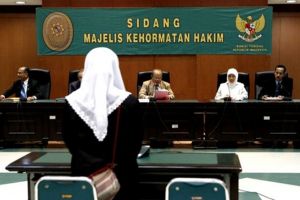 5 Pejabat ini pernah terjerat skandal asusila, ada bupati selingkuh