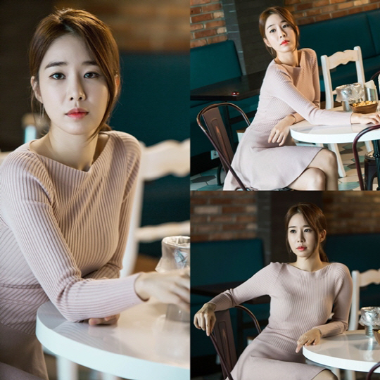 12 Foto Yoo In-na, pemeran Sunny di K-Drama Goblin dan juga seorang DJ
