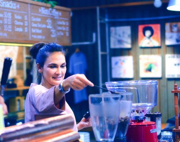 Filosofi Kopi 2 Proses Syuting © 2017 brilio.net Filosofi Kopi 2 Proses Syuting © 2017 brilio.net