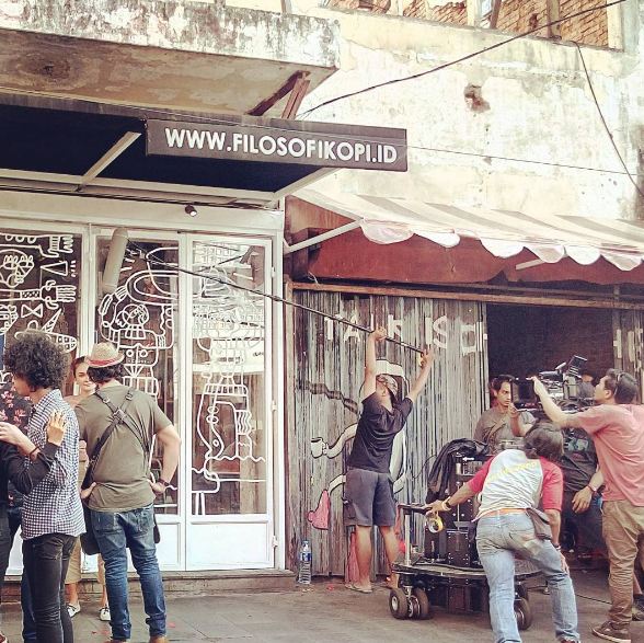 Filosofi Kopi 2 Proses Syuting © 2017 brilio.net Filosofi Kopi 2 Proses Syuting © 2017 brilio.net