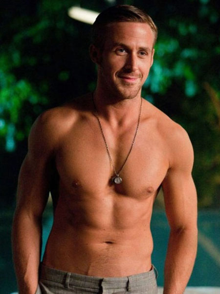 14 Foto Ryan Gosling dari masa ke masa, kok tetap muda ya? 