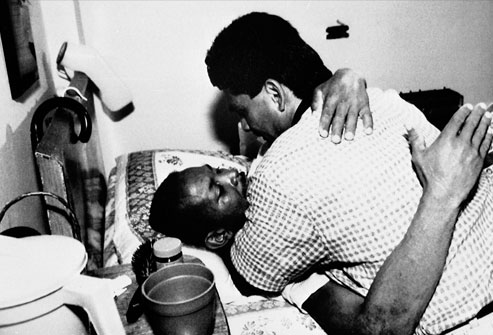 10 Foto terakhir para penderita AIDS ini sungguh mengaduk-aduk hati