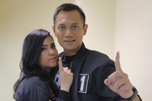 Bikin aksi #belasuami di Instagram, Annisa Pohan disebut masih baper