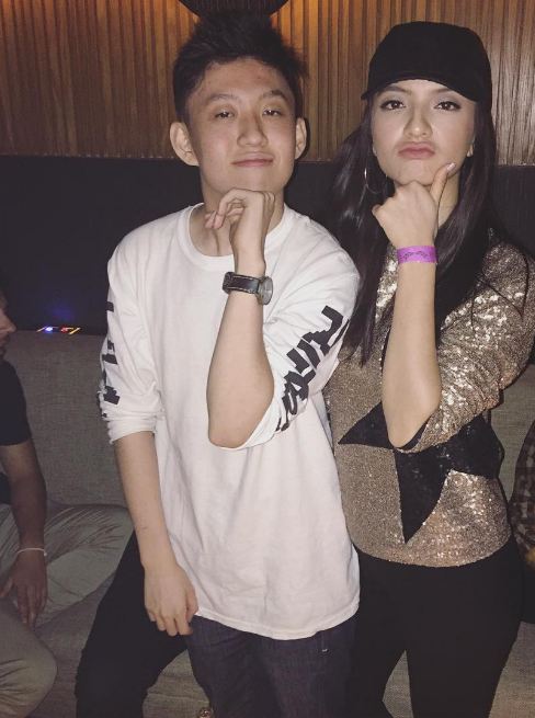 pose raline © 2017 brilio.net pose raline © 2017 brilio.net