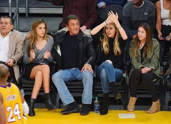 cantiknya ketiga putri Sylvester Stallone © 2017 Instagram