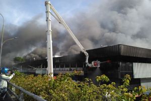 10 Foto dahsyatnya kebakaran Pasar Senen di Jakarta