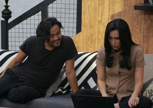 Tetangga Masa Gitu © 2017 instagram.com/tetanggamasagitu_net Tetangga Masa Gitu © 2017 instagram.com/tetanggamasagitu_net