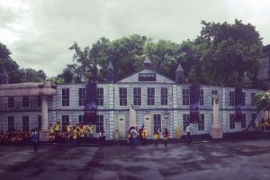 Liburan akhir pekan, yuk uji nyalimu di Conjuring House