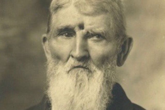 tetap hidup meski kepalanya tertembak © 2017 toptenz.net